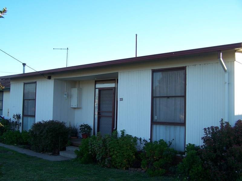 33 Howe Street, Seymour VIC 3660
