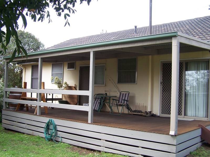 9 Sinclair Crescent, Seymour VIC 3660