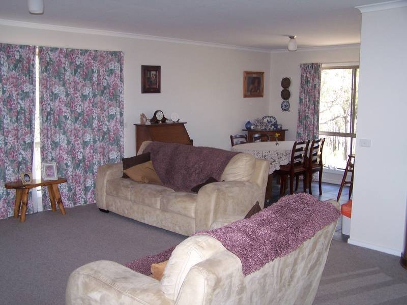 55 Speed Road, Seymour VIC 3660