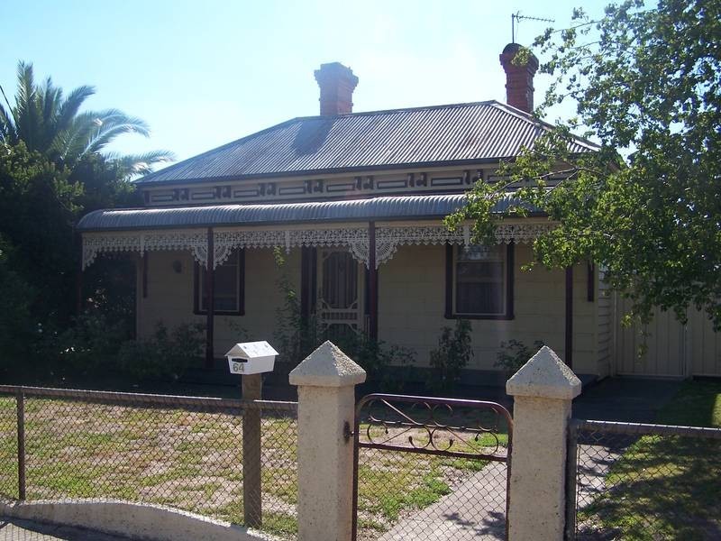 64 Oak Street, Seymour VIC 3660