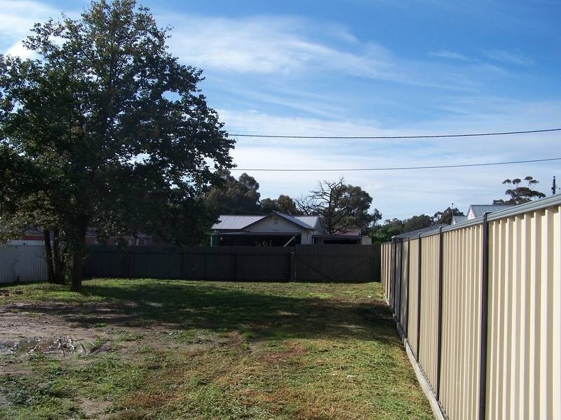 52 Oak Street, Seymour VIC 3660