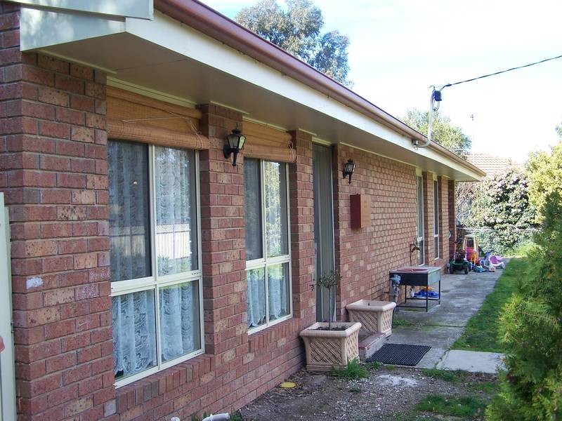 68 Highlands Road, Seymour VIC 3660