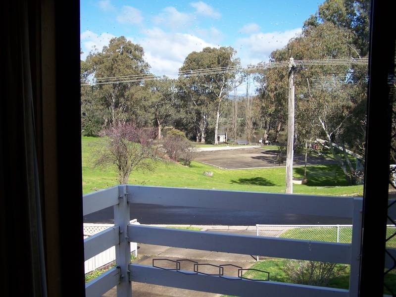 19 Progress Street, Seymour VIC 3660