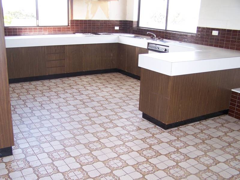 10 The Avenue, Seymour VIC 3660