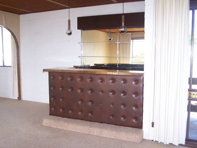 10 The Avenue, Seymour VIC 3660