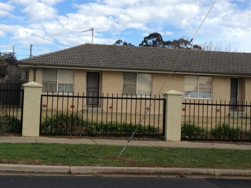 1/5 Howe Street, Seymour VIC 3660