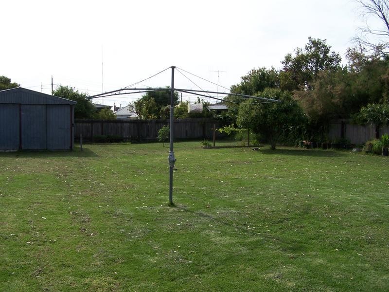 30 Oak, Seymour VIC 3660