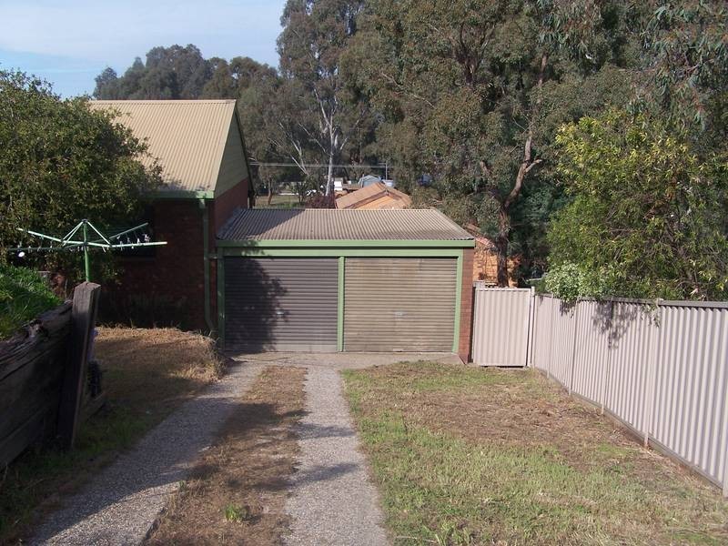 28 Hanley Crescent, Seymour VIC 3660