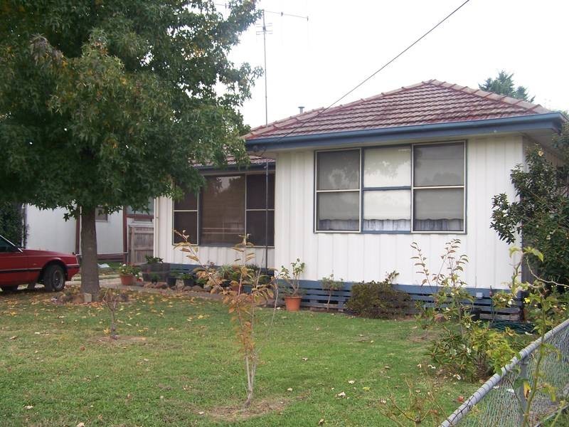 49 Sinclair Crescent, Seymour VIC 3660