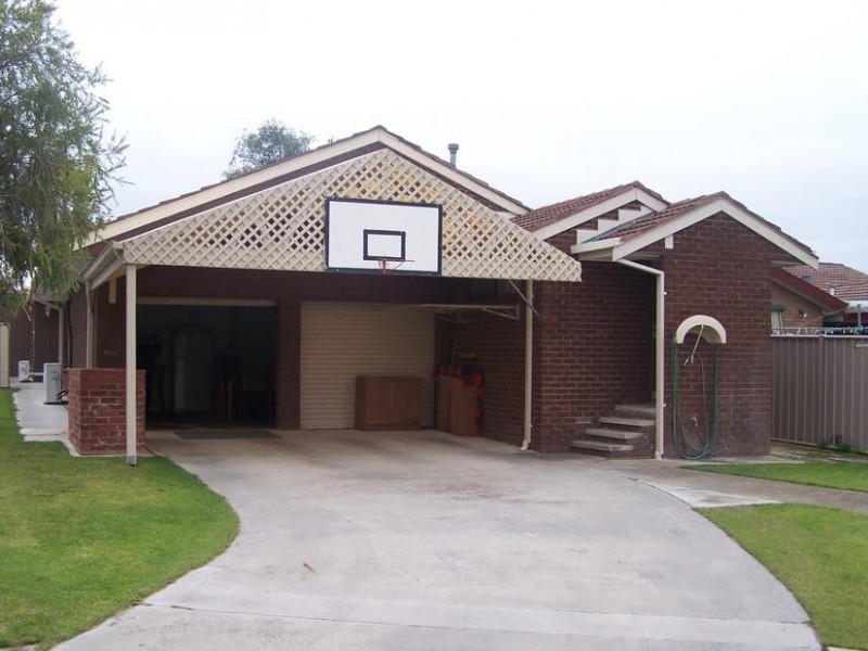 11 Webb Avenue, Seymour VIC 3660