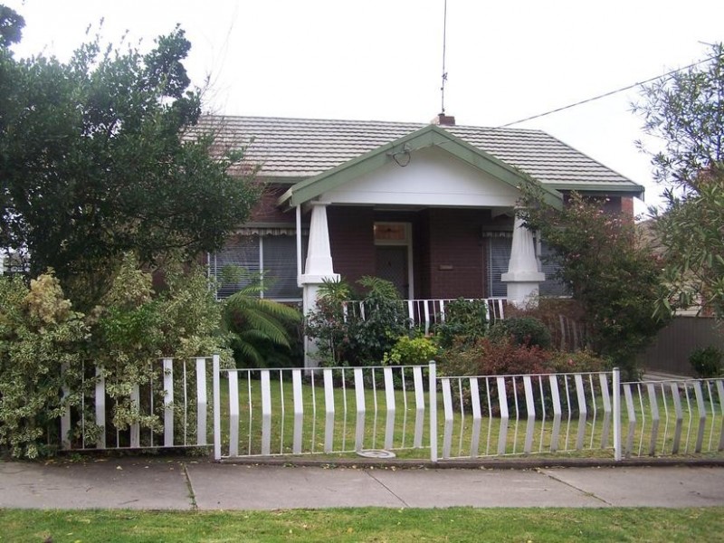 13 Progress Street, Seymour VIC 3660