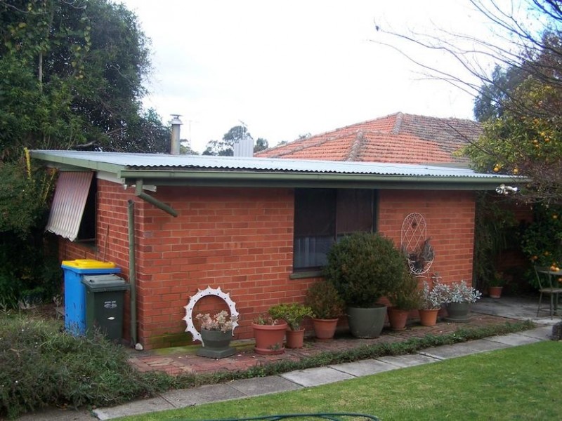 13 Progress Street, Seymour VIC 3660