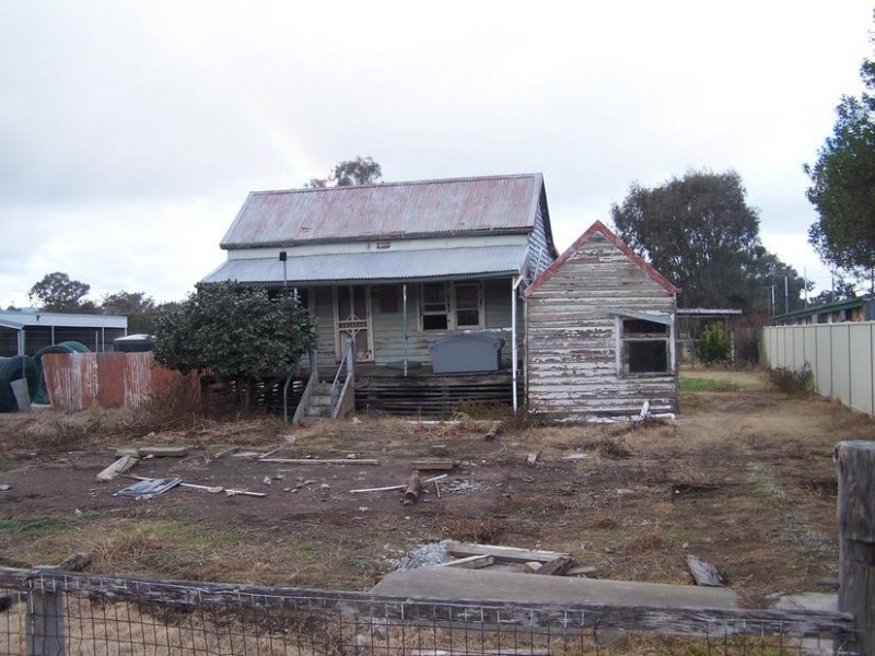 11 Emily Street, Seymour VIC 3660