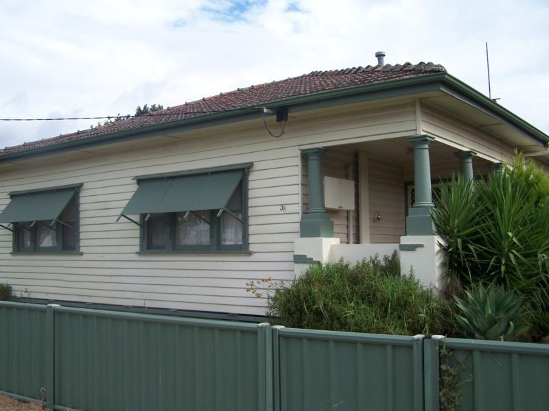38 Anzac Avenue, Seymour VIC 3660