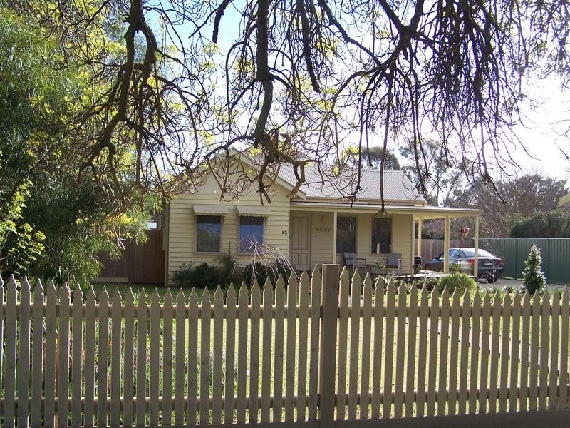 82 Anderson Street, Avenel VIC 3664