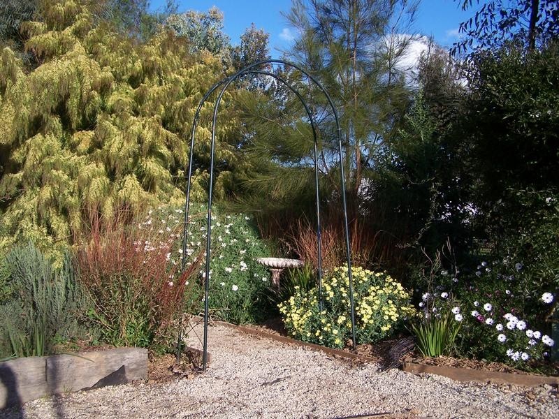 82 Anderson Street, Avenel VIC 3664