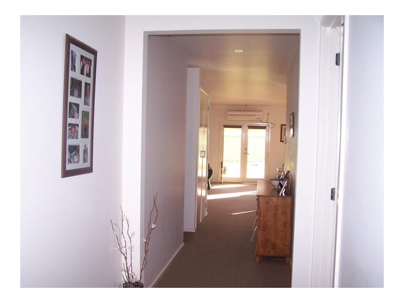 82 Anderson Street, Avenel VIC 3664