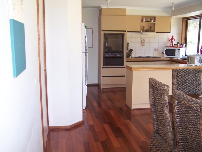 105 Highlands Road, Seymour VIC 3660