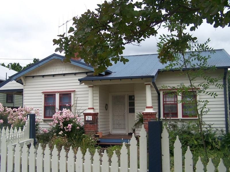 21 Park Street, Seymour VIC 3660