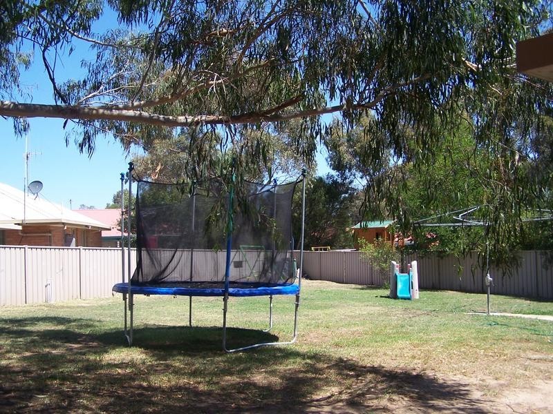 13 Coughlin Court, Seymour VIC 3660