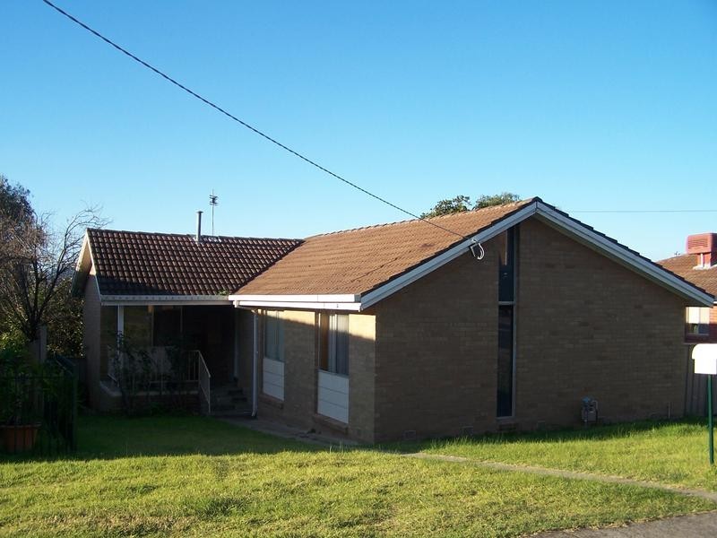 9 Kitchener Crescent, Seymour VIC 3660