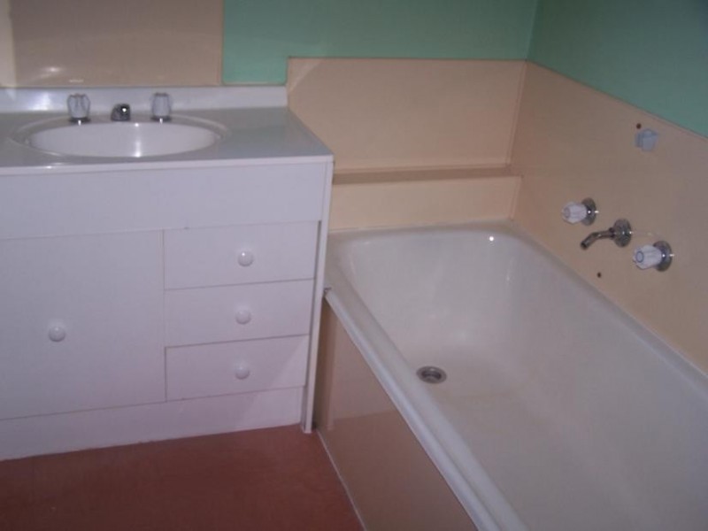 9 Kitchener Crescent, Seymour VIC 3660