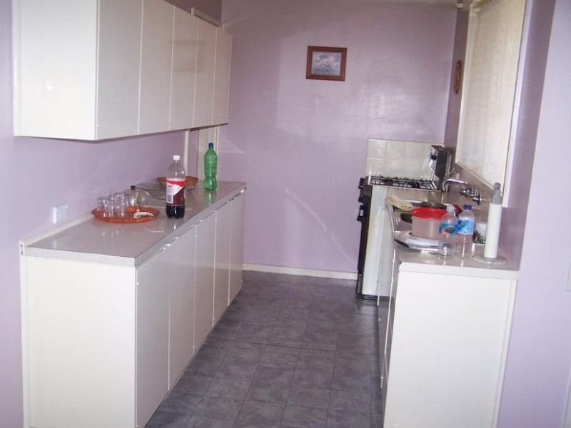 9 Kitchener Crescent, Seymour VIC 3660