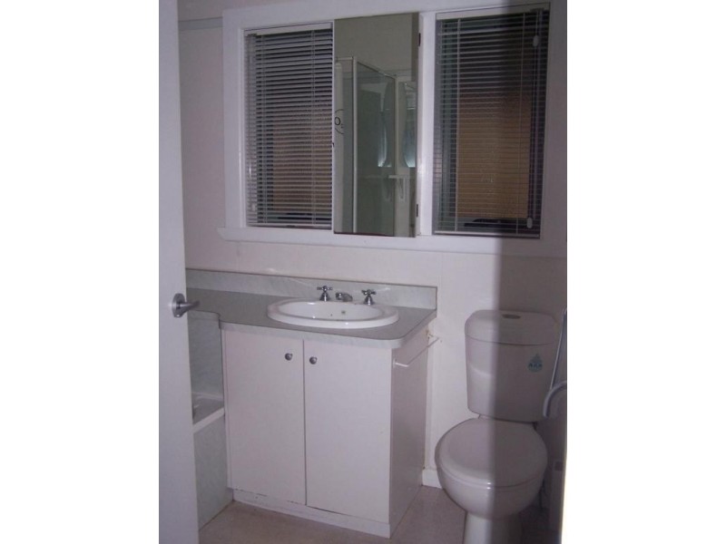 9 Stewart Street, Seymour VIC 3660