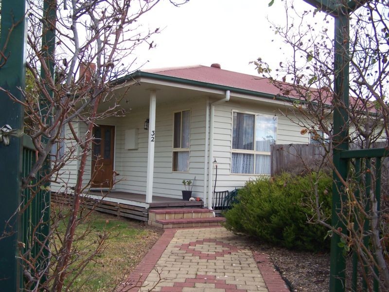 32 Tehan Street, Seymour VIC 3660