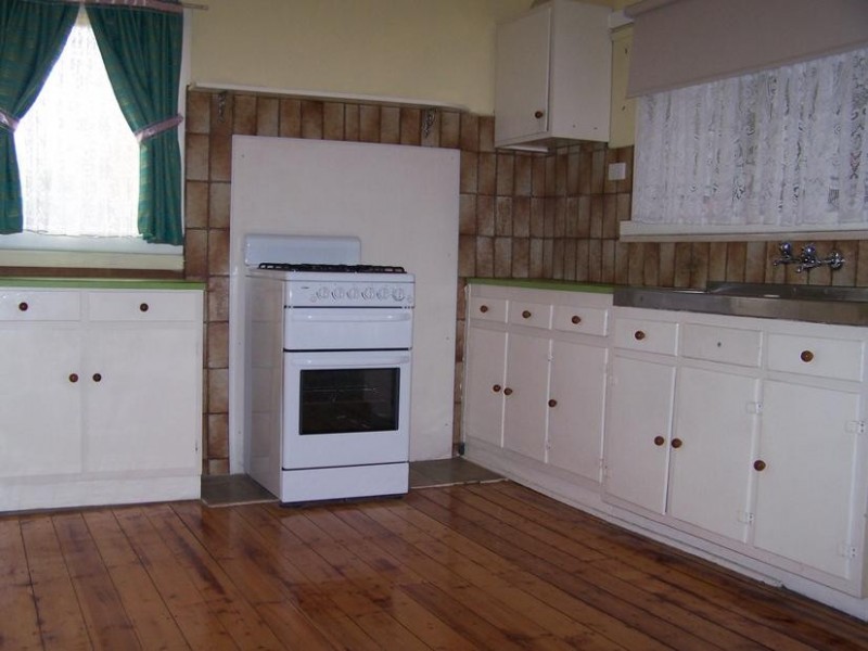 30 Tristan Street, Seymour VIC 3660