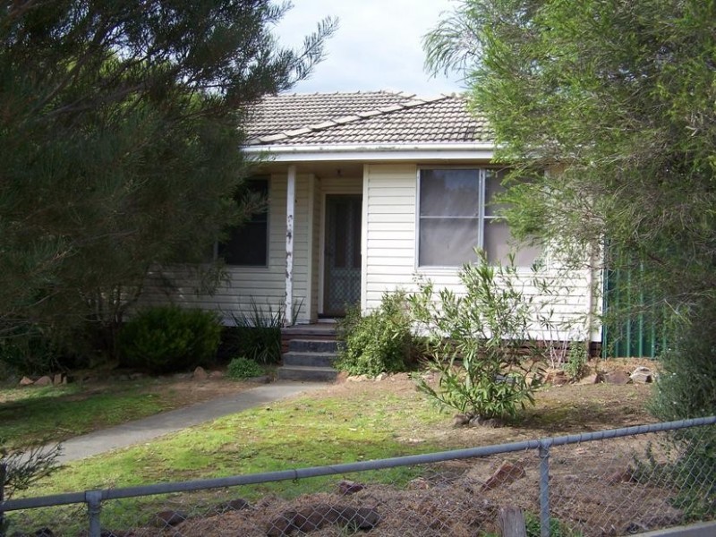 4 Sinclair Crescent, Seymour VIC 3660