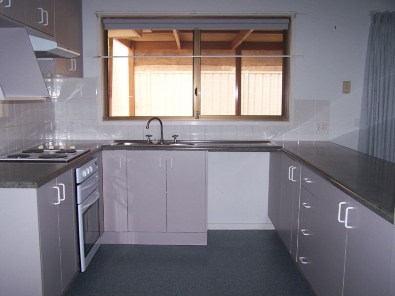 13 Coughlin Court, Seymour VIC 3660