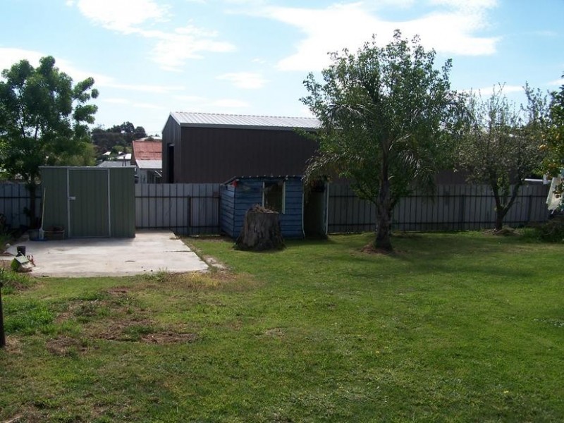 11 Grattan Street, Seymour VIC 3660