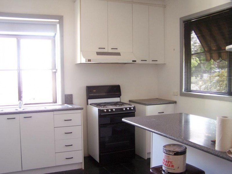 25 Angelsey Street, Seymour VIC 3660