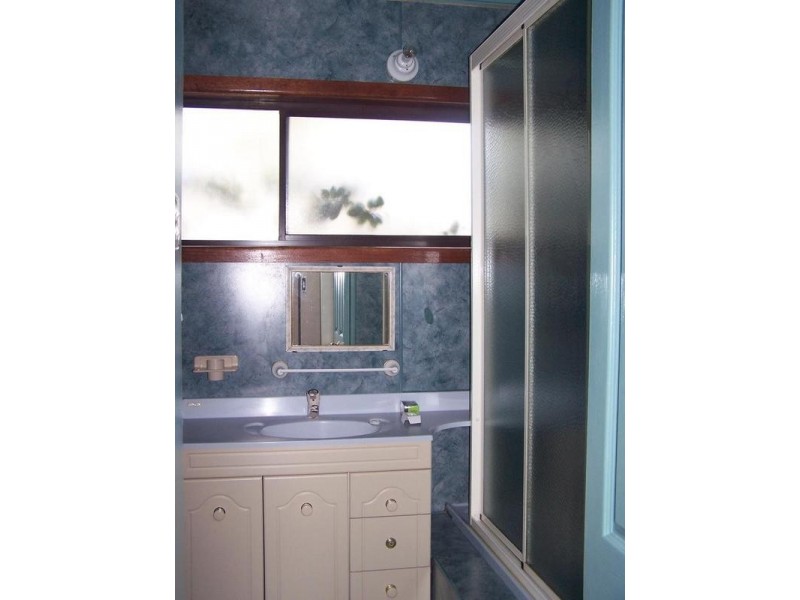 25 Angelsey Street, Seymour VIC 3660