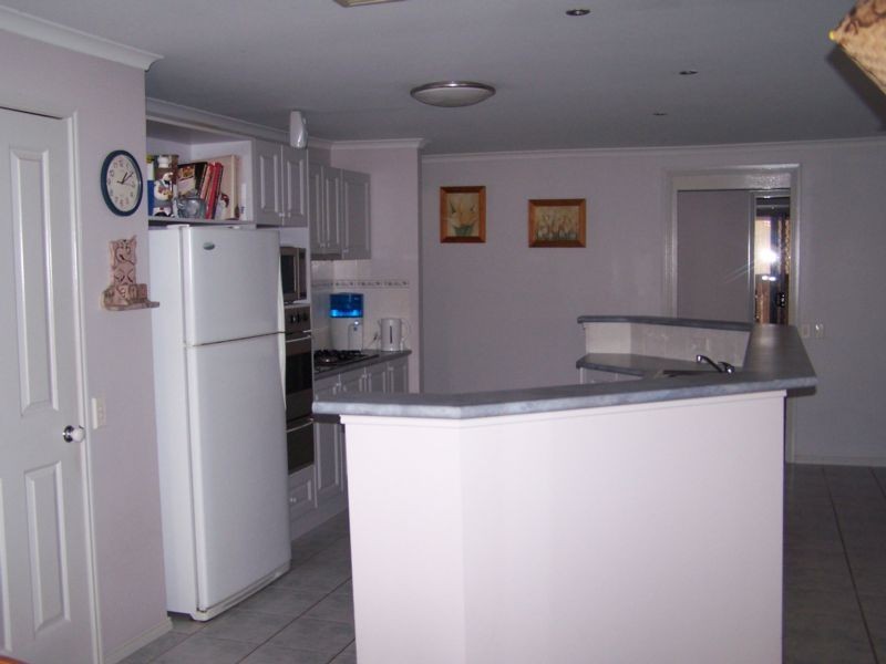 3 Head Court, Seymour VIC 3660