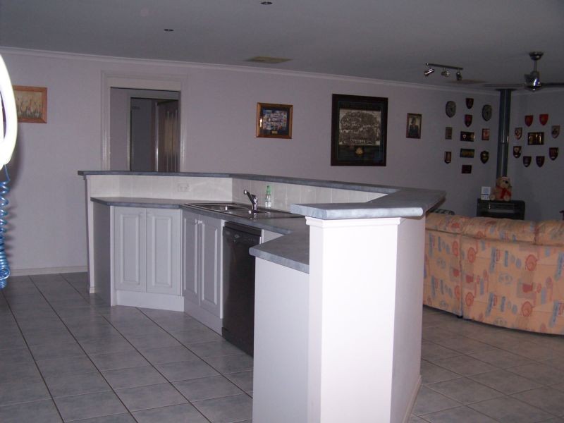 3 Head Court, Seymour VIC 3660