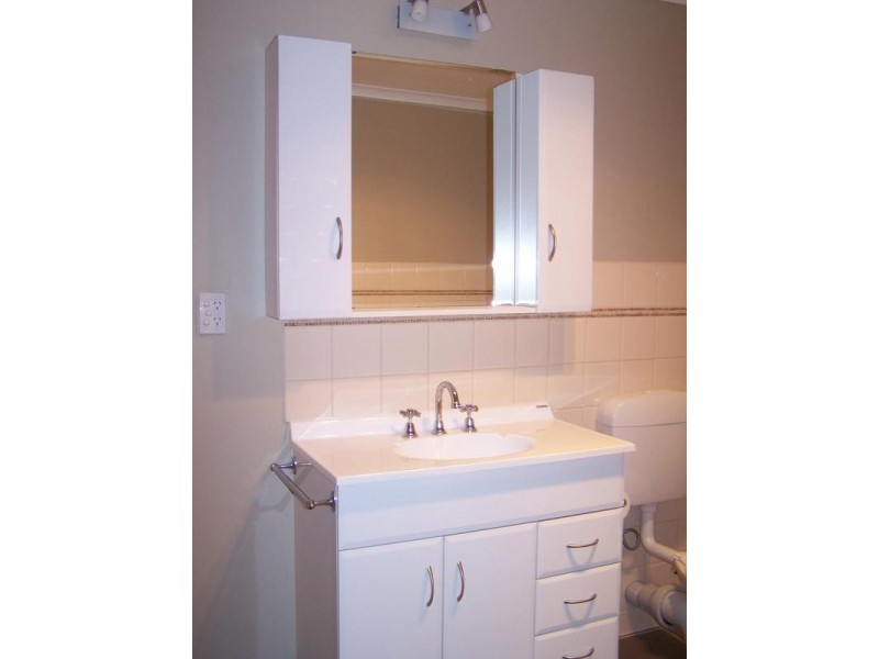 1/114 Tarcombe Road, Seymour VIC 3660