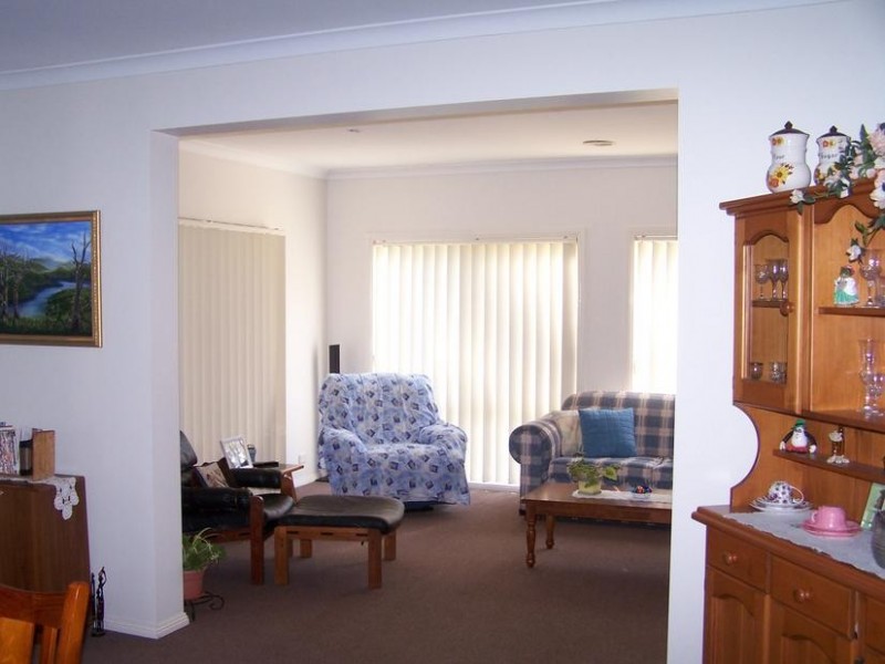 12 Lightwood Avenue, Seymour VIC 3660