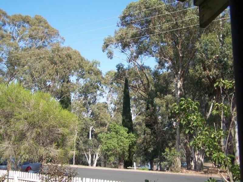 39 The Esplanade, Seymour VIC 3660