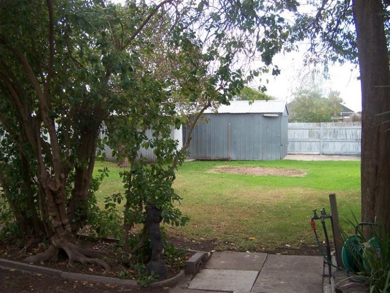 41 Park Street, Seymour VIC 3660