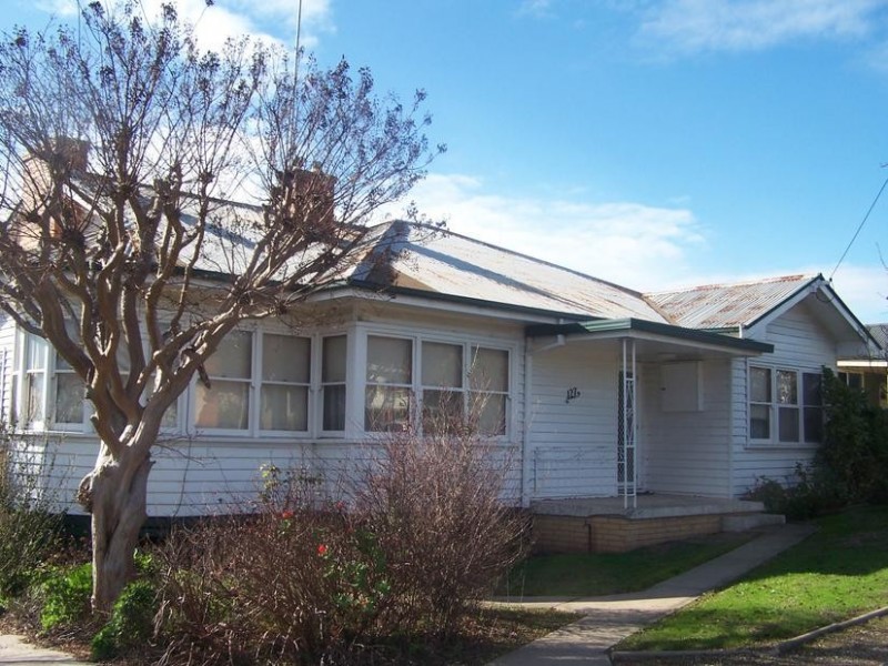 127 Anzac Avenue, Seymour VIC 3660