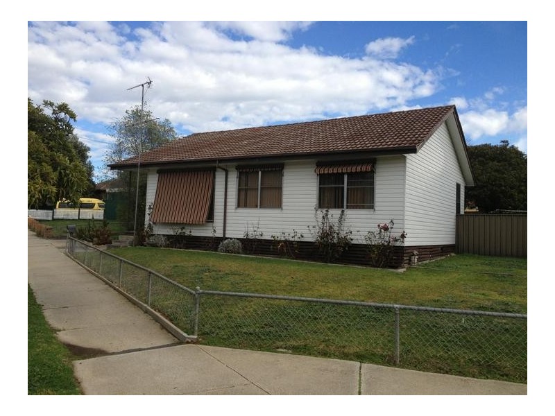 23 Sinclair Crescent, Seymour VIC 3660