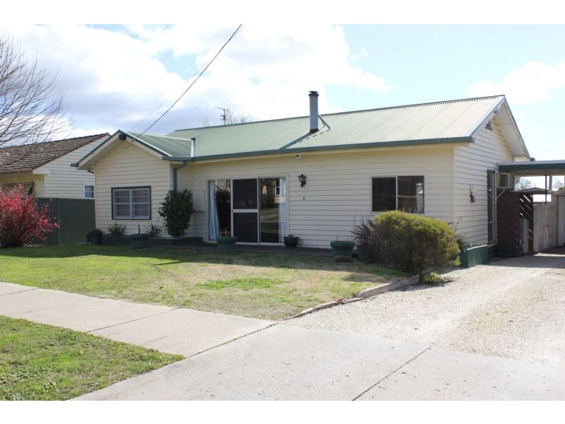 39 Park Street, Seymour VIC 3660