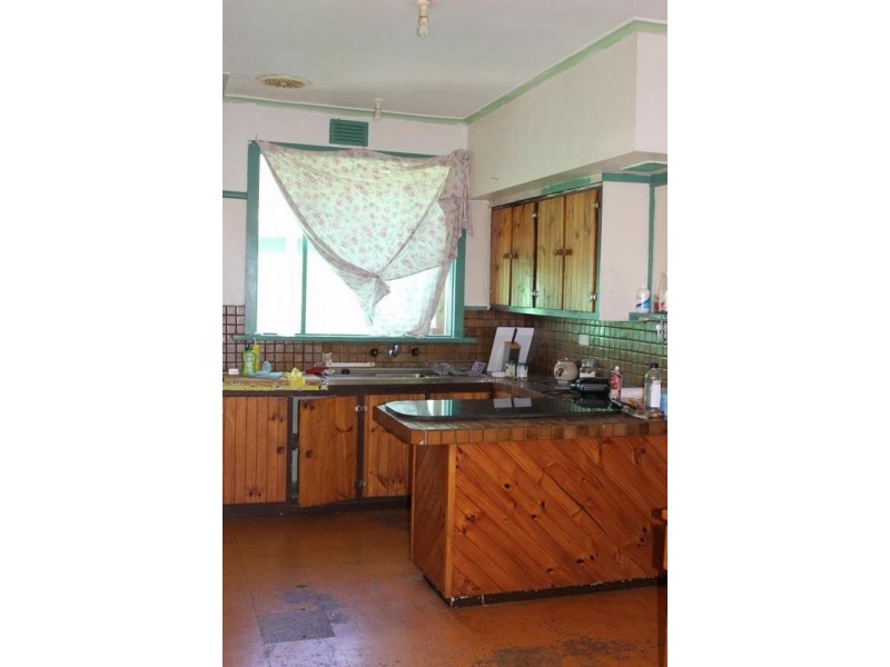 9 Tehan Street, Seymour VIC 3660