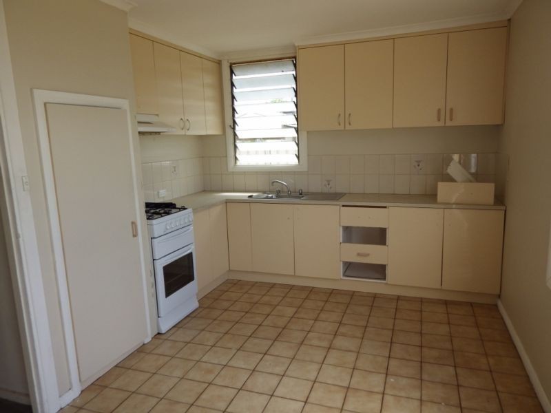 11 Batten Street, Seymour VIC 3660