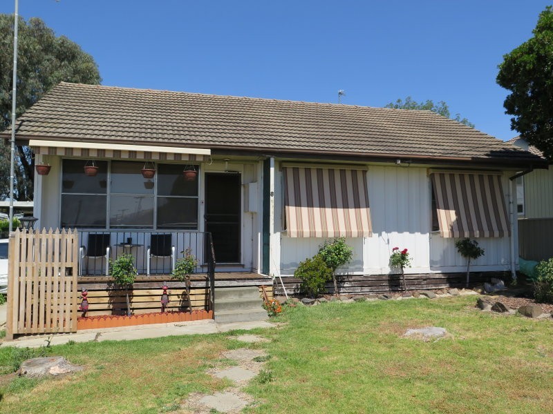 8 Howe Street, Seymour VIC 3660