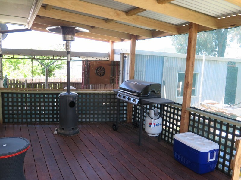 8 Howe Street, Seymour VIC 3660