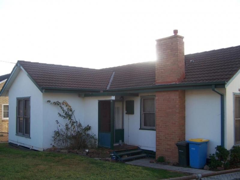 44 Chisholm Crescent, Seymour VIC 3660