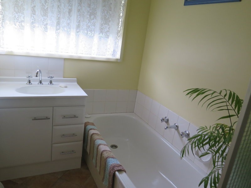 194 Anzac Avenue, Seymour VIC 3660